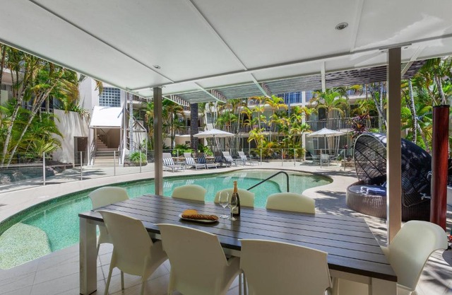 Noosa Tropicana