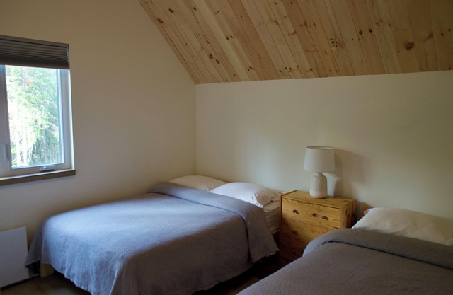 Nordic-Style Chalet Near Tremblant – Ideal for Long Stays