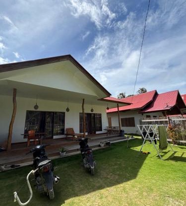 Noreen House Hts