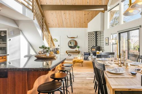 North Bay by AvantStay Chic Retreat w Peloton