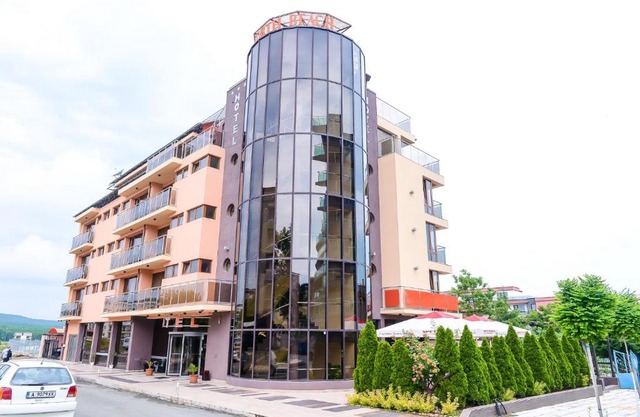 North Beach Hotel