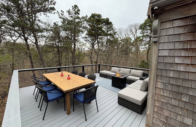 North Chatham Retreat – Renovated 3BR, 3.5BA + Bonus, 2900 Sq Ft