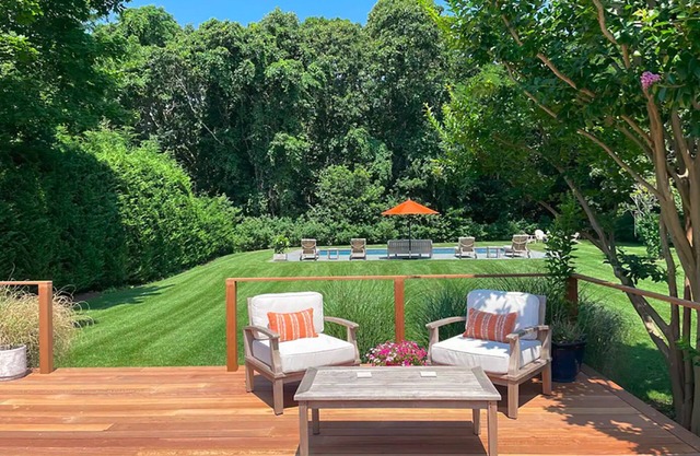 North Fork Haven- Heated Saltwater Pool- Beach Pass- EV Charging On Site