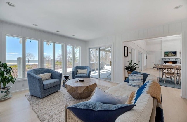 North Fork Waterfront & Private Beach