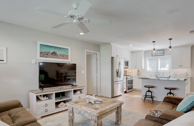 North Palm Beach pet-friendly family home
