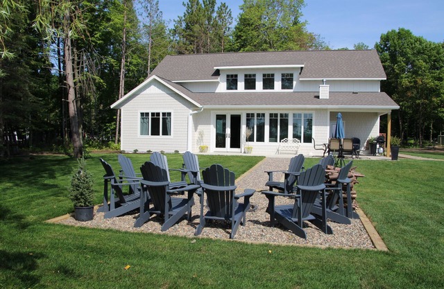 North Pine Cottage # 1