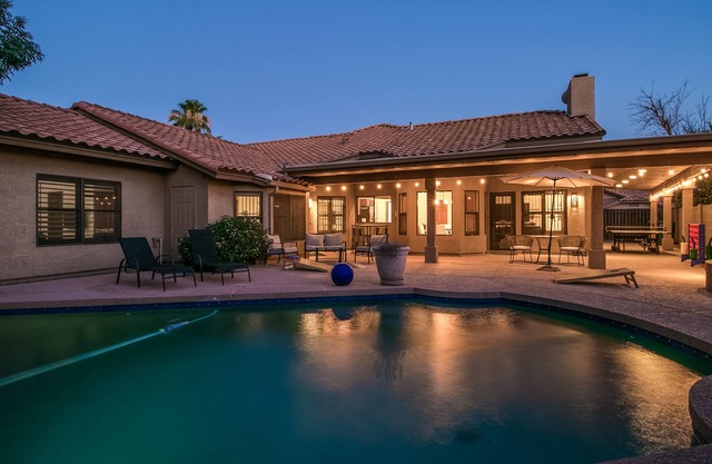North Scottsdale 4 Bdrm with Entertainer's Yard and Game Room!