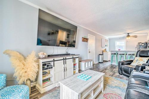 North Topsail Condo - Steps to Beach!