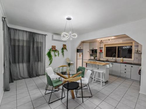 Northern Home-Close to Airport, Walk to Train