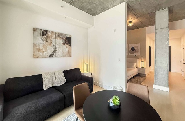 Northern Liberties 1BD | Sleeps 4 | Stylish Stay