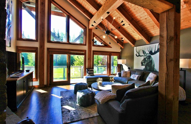 Northwood Chalet Whistler: Casa de campo de golf de lujo, impresionantes vistas de Blackcomb.