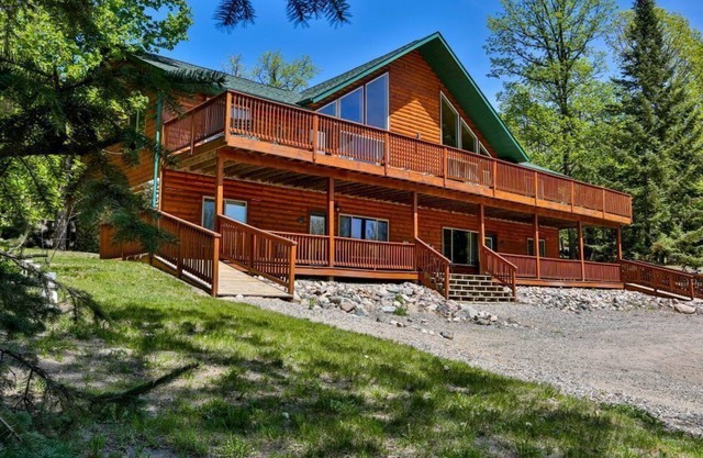 Northwoods Family Retreat - Steps to Resort Pool & Activities