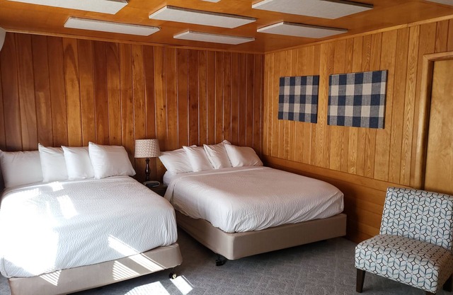 Northwoods Lodge Hotel Room 2