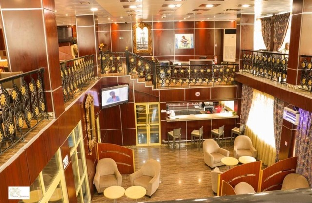 Noubou International Hotel Bonapriso