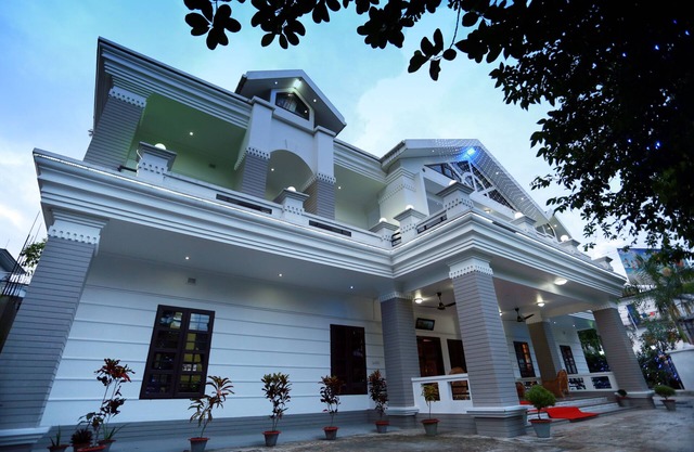 Novem Inn & Holidays