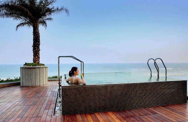 Novotel Visakhapatnam Varun Beach