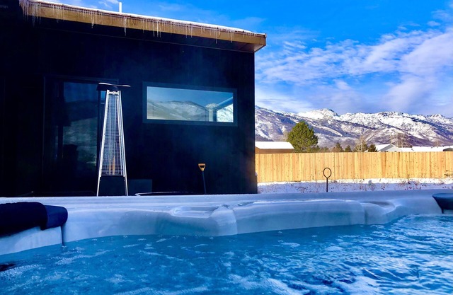 Now offering monthly rentals at reduced rates. Quiet location close to skiing!