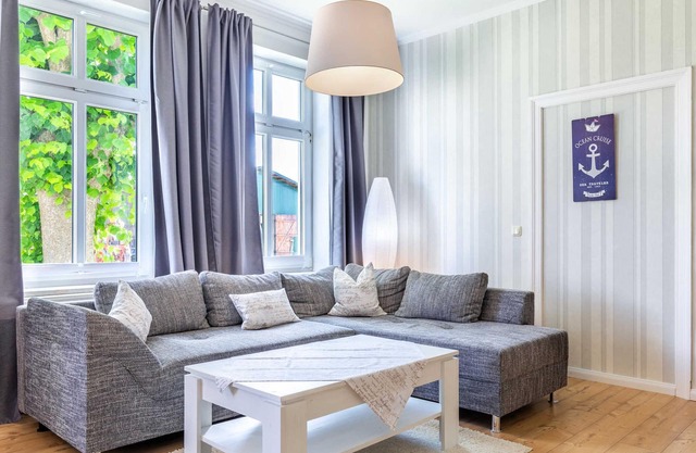 Nr. 3 - 2 Zimmer Ferienwohnung im Bauernhaus mit Garten - Ostsee Bauernhof Schwalbennest OFC 15