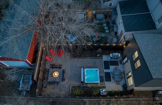 NULU-Fire Pit-Hot Tub-BBQ-King Bed-Fast Wifi