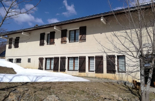 Apartamento número 1 para 2 personas en las afueras de La Féclaz. Parking privado.