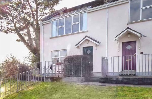 NUMBER 12, family friendly, with open fire in Mulranny, County Mayo