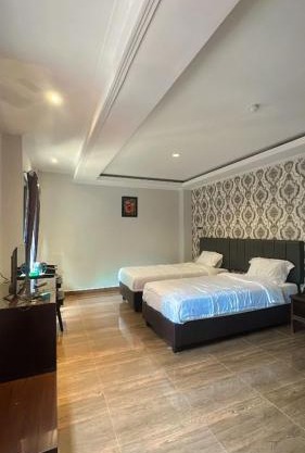 NURIS HOTEL