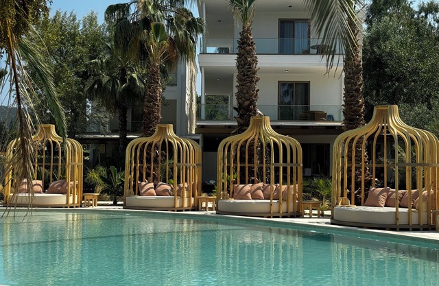 Nusa Suites & Villas