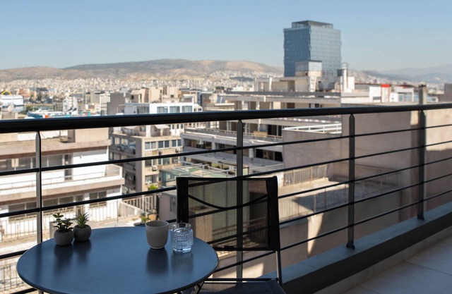 Nuvia UrbanStay Piraeus Apartments