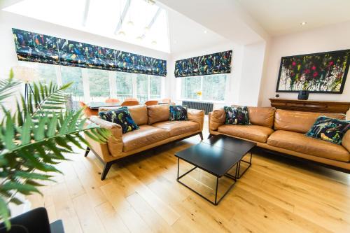 Nydsley Hall by Luxury Travel Emproium - 4 Luxury Apartments - 2 with Hot Tubs