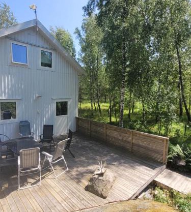 Nytt hus i lugn lantlig miljö