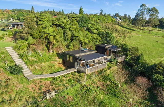 NZ Bush Retreat Cabin Escape
