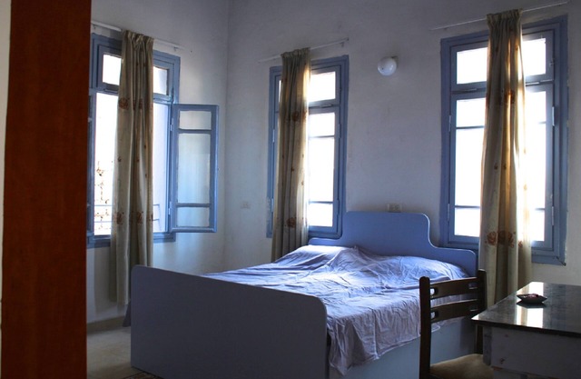 Nzar Khoury para alojamiento (Habitación 1)