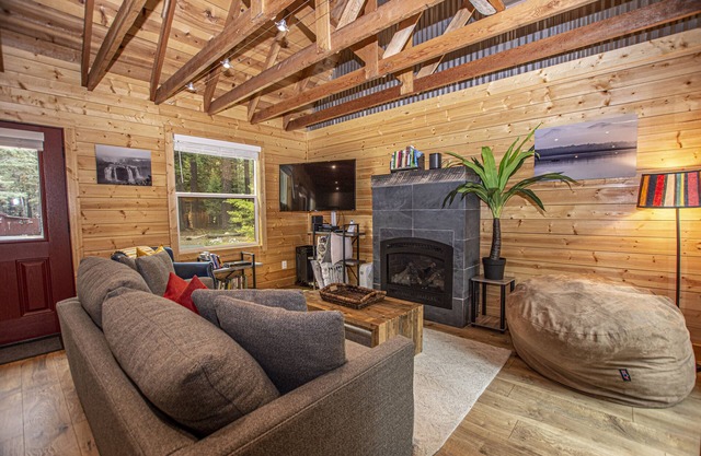 O'Brien's Den: acogedora, c��moda y completamente renovada cabaña en la costa oeste