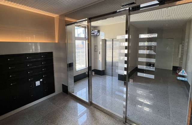 One room in a relatively new rental apartment, there is a delicious bakery on the first floor