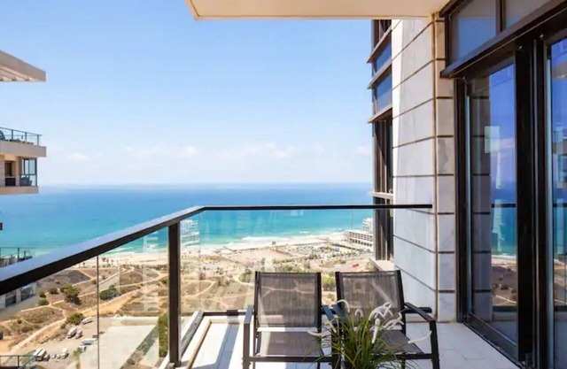 O&O Group- Modern Luxury APT-Mesmerizing Sea Views.