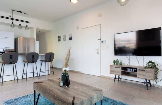 Oַ&O Group- Luxury APT Tower Spectacular Sea View