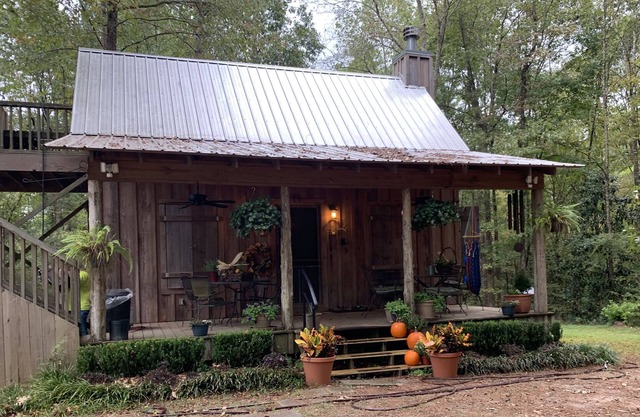 Oak Bottoms, a cabin in the woods of Mississippi with freshwater sandy creeks