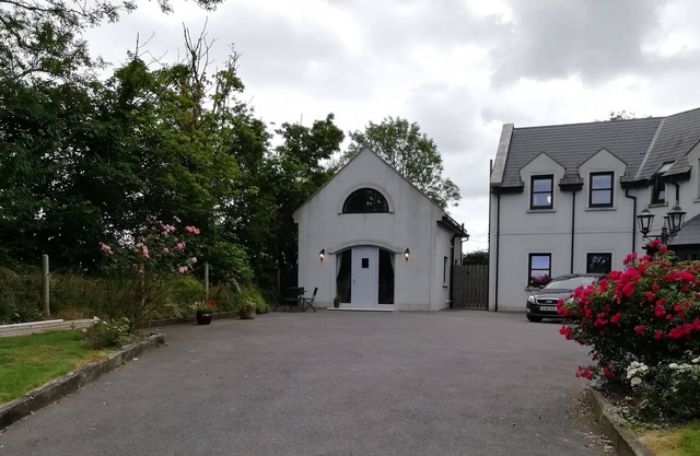 OAK LODGE, family friendly in Ballygarrett, County Wexford