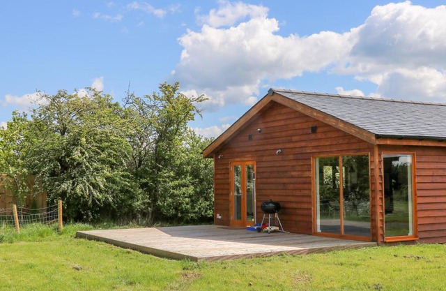 Oak Lodge