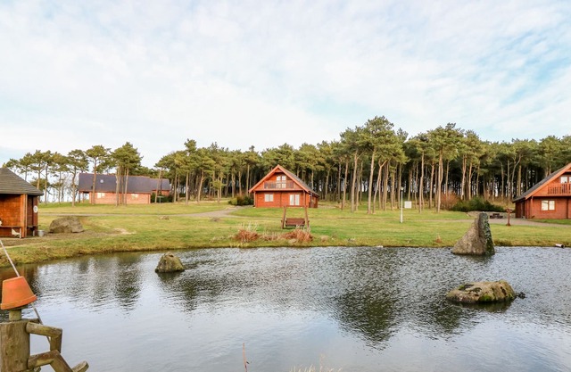 Oak Lodge, ABERCHIRDER