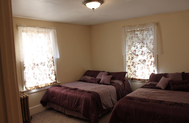 OAK STREET INN - COPPER SUITE