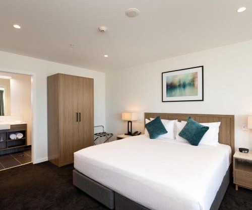 Oaks Auckland Hotel
