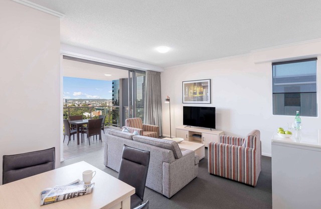 Oaks Brisbane on Margaret Suites