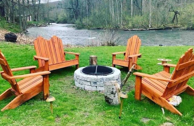 *Oaks Creek Cottage*ON the Creek*3bd 2bath Sleeps6