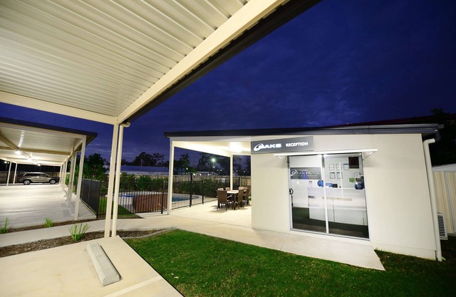 Oaks Middlemount Suites