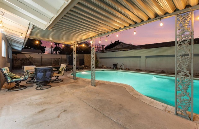Oasis Hideaway!