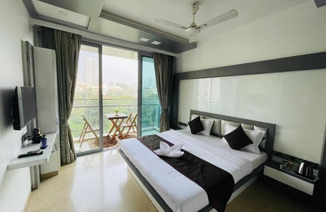 Oberoi Towers - A beautiful home for those who demand quality stay