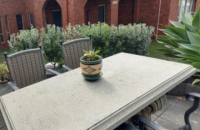 Ocean Aspect and Central to CBD - CoSheirm Apartments On Merri