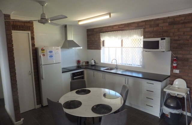 Ocean Beach Chalet 18