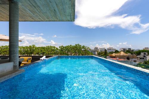 Ocean Boutique Condos